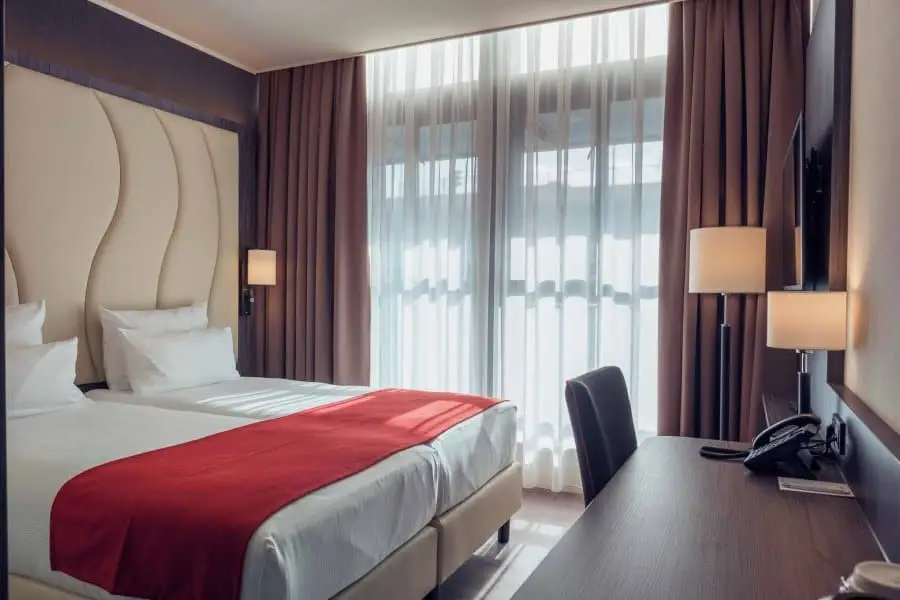 Best Western Plaza Plus Den Haag City Center Zimmer