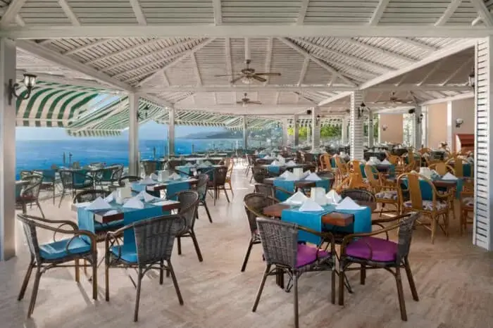 Aska Just in Beach Hotel 4