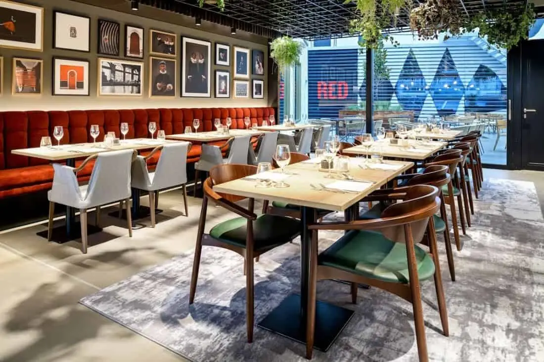 Radisson Red Vienna - Restaurant Sarai