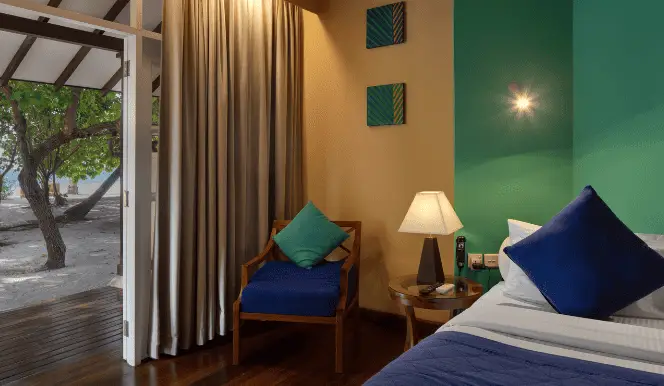 ADAARAN Select Meedhupparu Zimmer Terasse