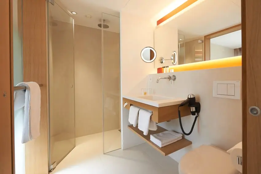 bora HotSpaResort Badezimmer