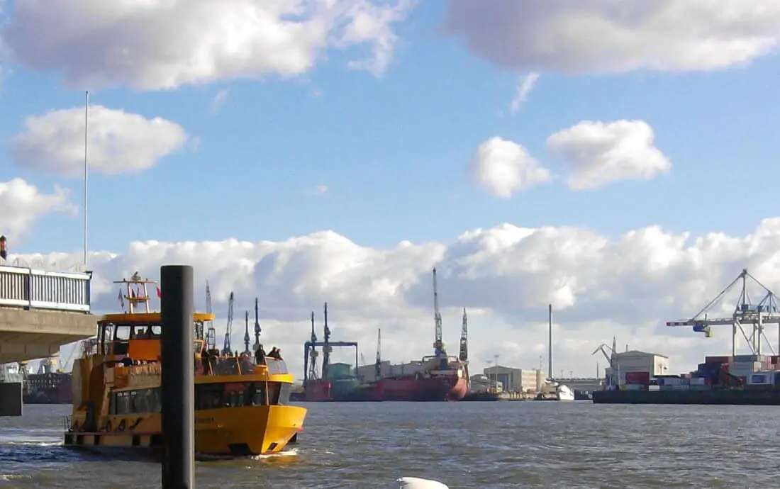 Hamburg Hafen Linie 62 2