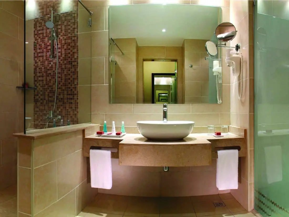 guest bathroom steigenberger Hurghada