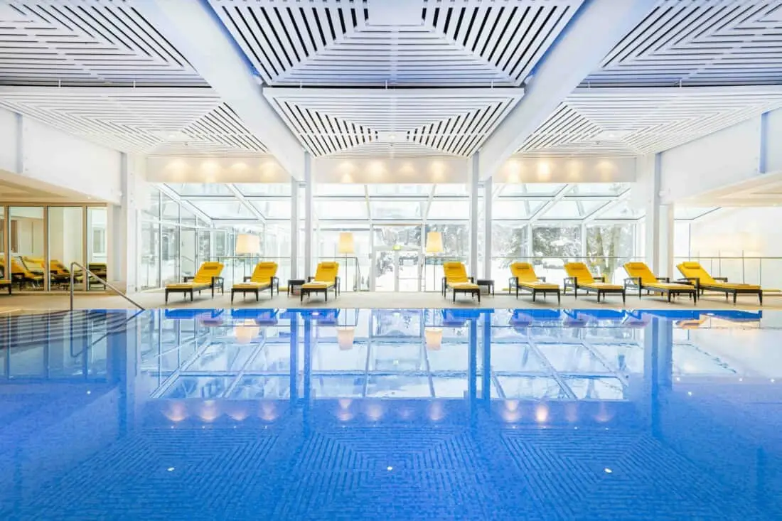 Cesta Grand Hotel Innenpool