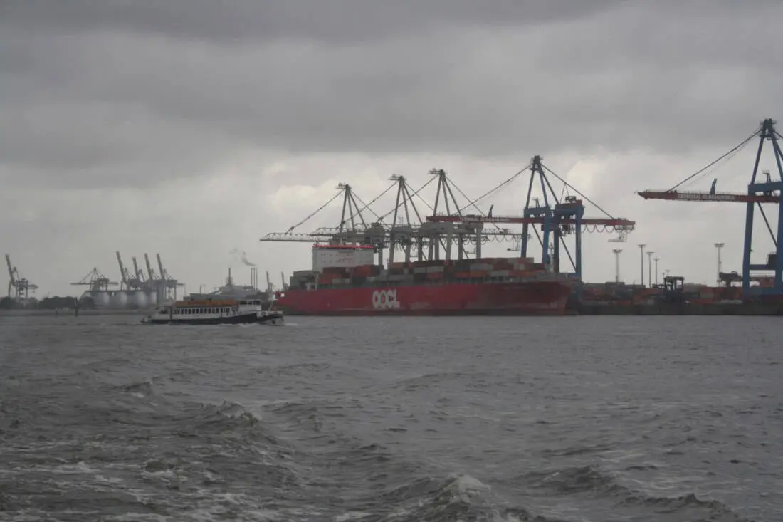 Linie 62 Containerhafen + Barkasse