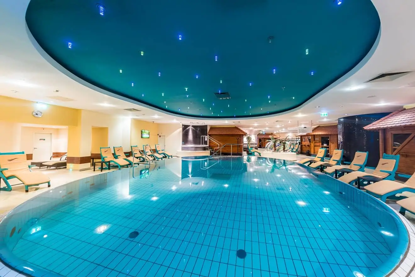 Mauritius Spa Koeln Innenpool