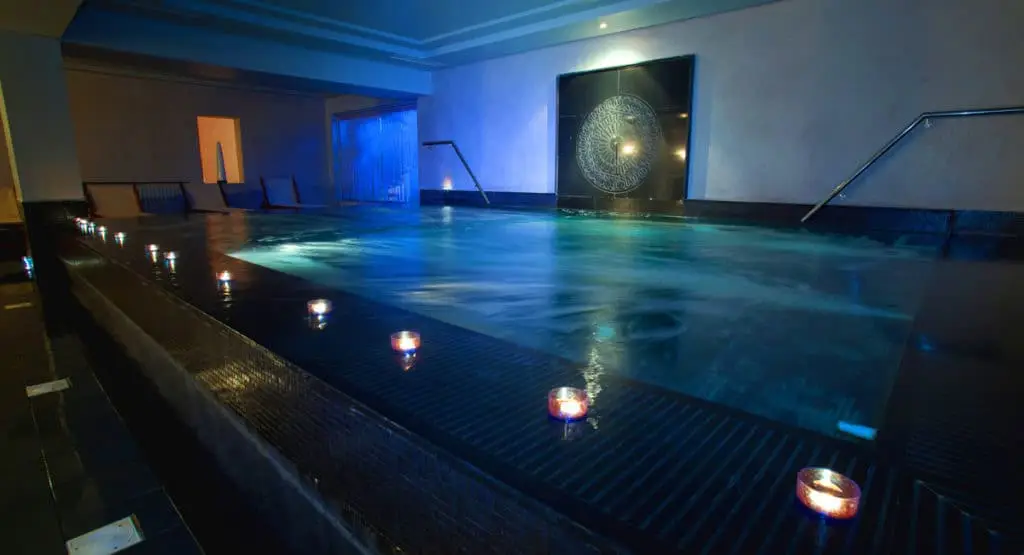 alhambra pool