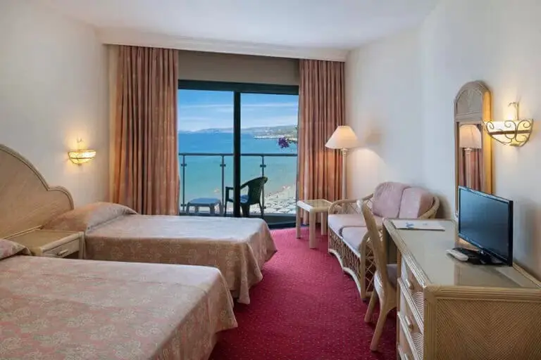 Aska Just In Beach Hotel 1
