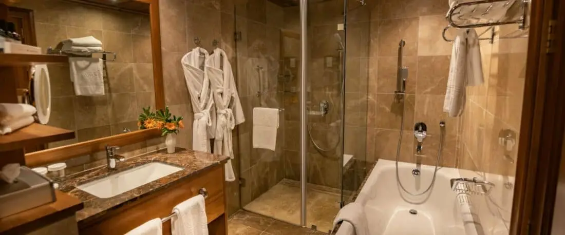 malta kempinski bathroom