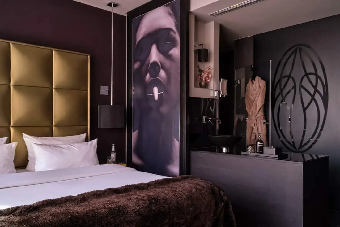 Roomers Frankfurt - Comfort Doppelzimmer (2)