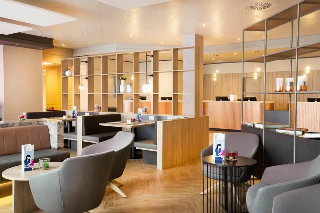 crowne plaza frankfurt lobby