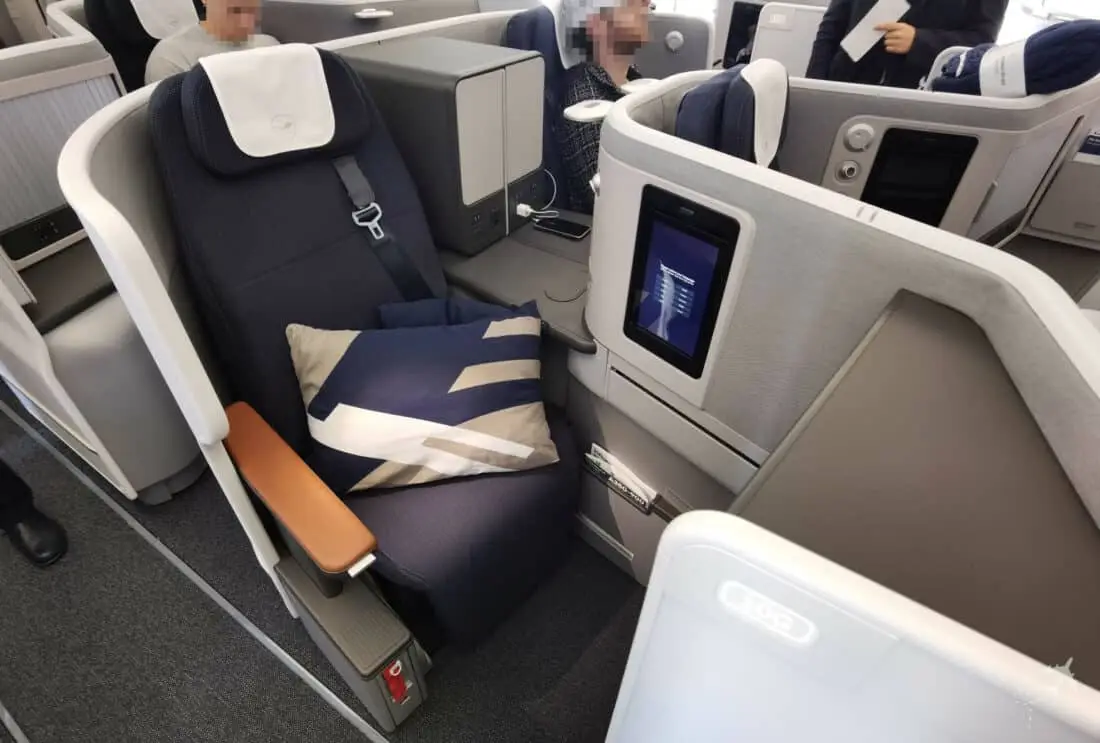 Lufthansa Allegris A350 Sitz mit langem Bett