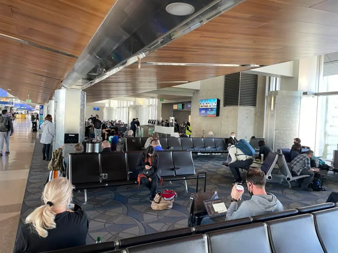 SAS Premium Economy LAX CPH Review Gate Genug Sitze