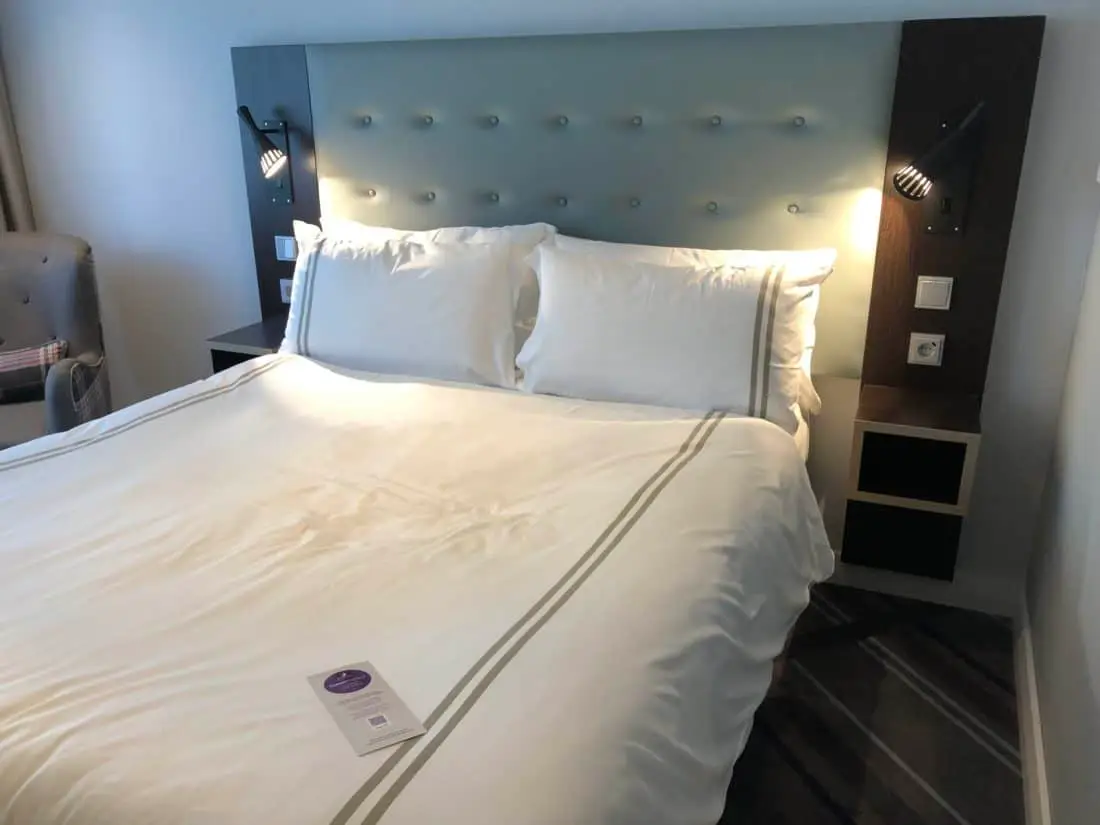 Permier Inn Hamburg St Pauli Bett