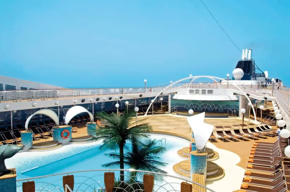 "MU sundeck 01.jpg"