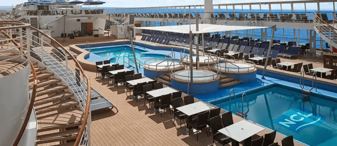 pool ncl sky