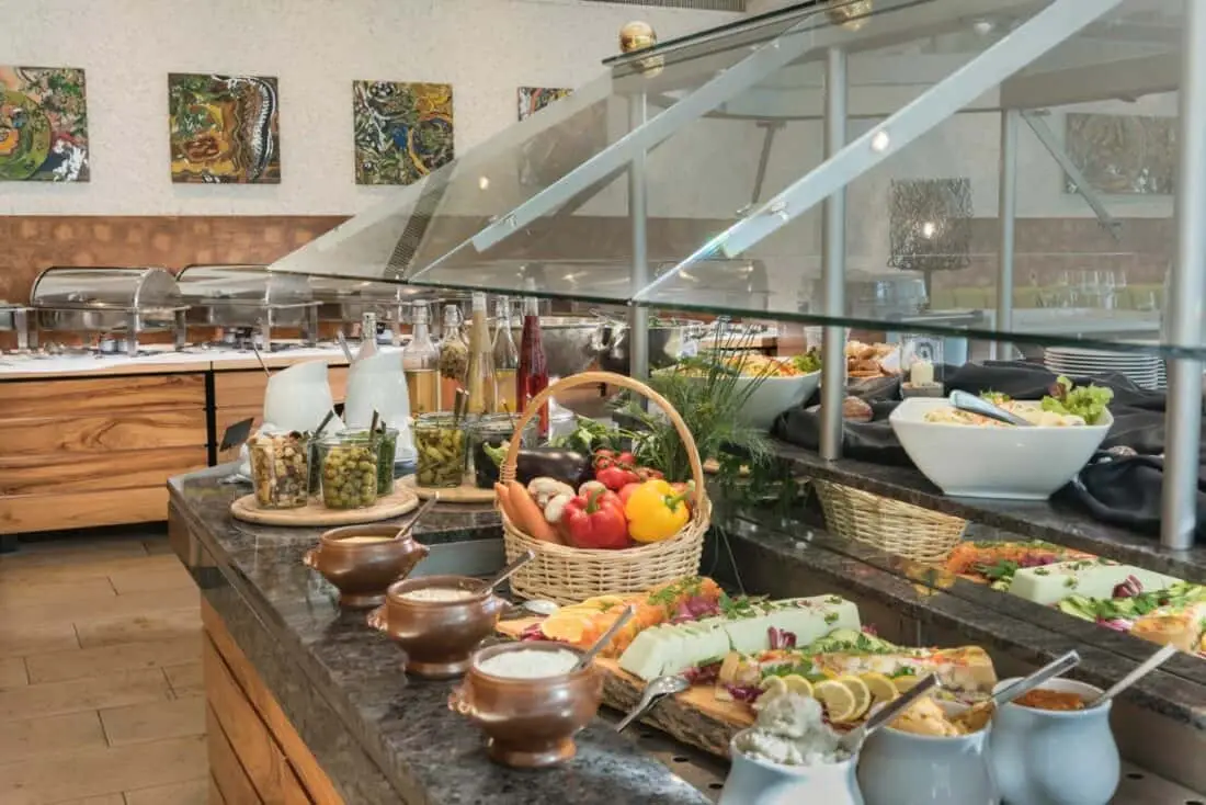 1 30056 Best Western Premier Parkhotel Bad Mergentheim Hotel Motive Gastronomie Buffet