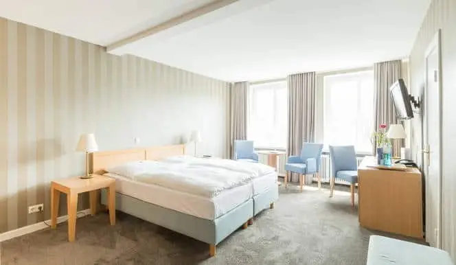 premium zimmer braun relexa hotel hamburg