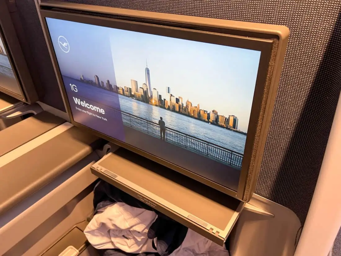 Lufthansa Allegris Business Class Bildschirm