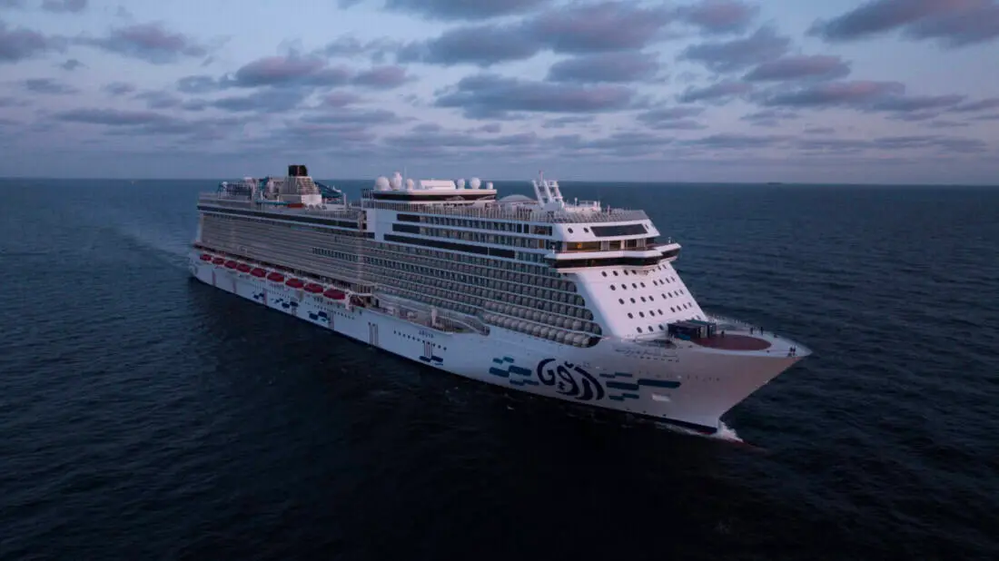 Aroya Cruises - Exterior view