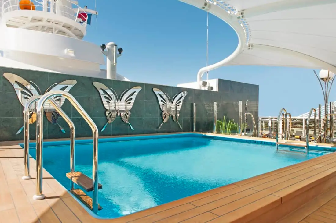MSC Preziosa - Yacht Club Poolbereich