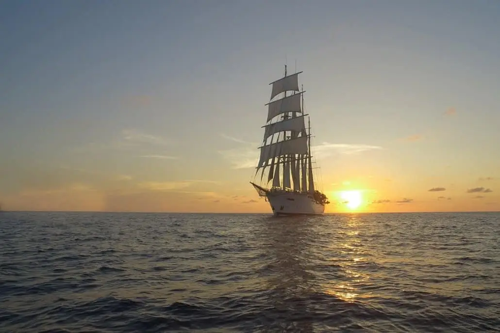Star Clipperbei Sonnenuntergang