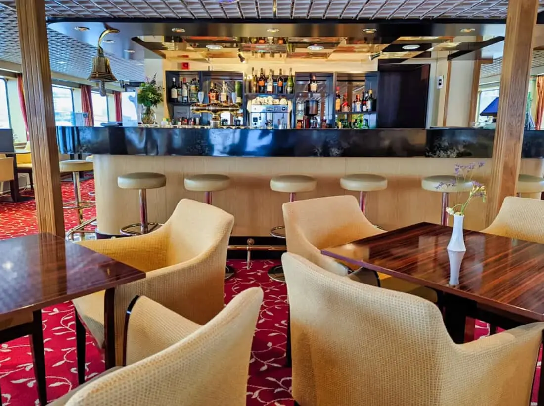 MS Normandie - Bar und Salon