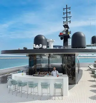 Emerald Azzurra - Sky Deck