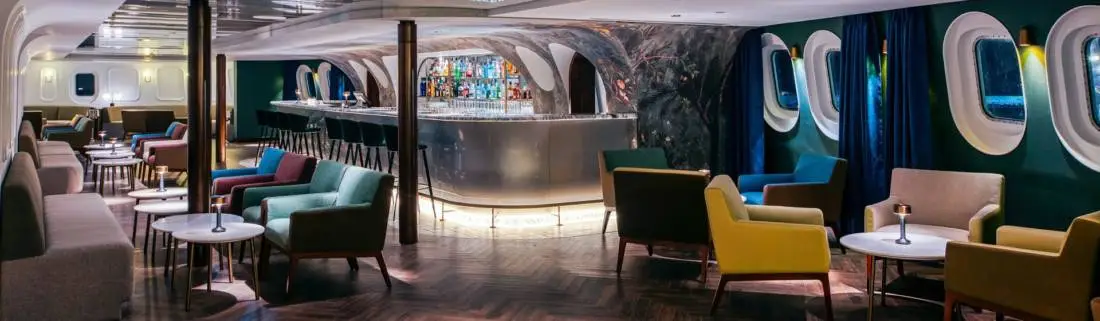 Bar Queen Elizabeth 2