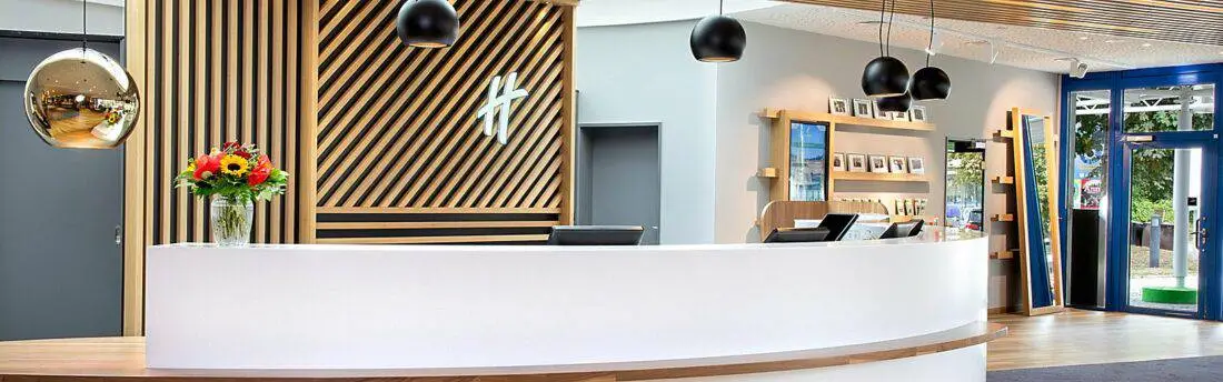 holiday inn stuttgart lobby