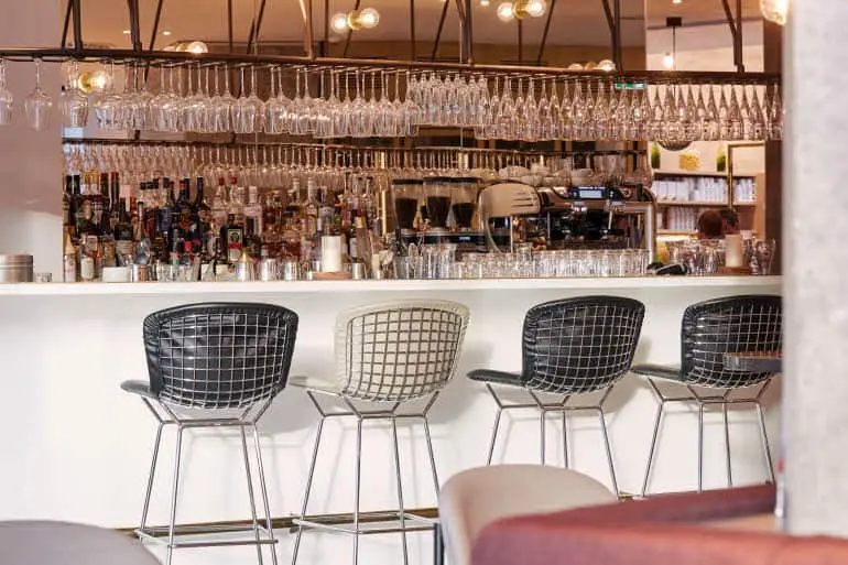 Scandic Frankfurt Museumsufer bar 1 