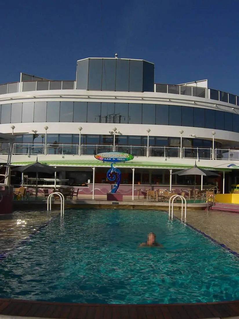 NCL Jade Pool Bar