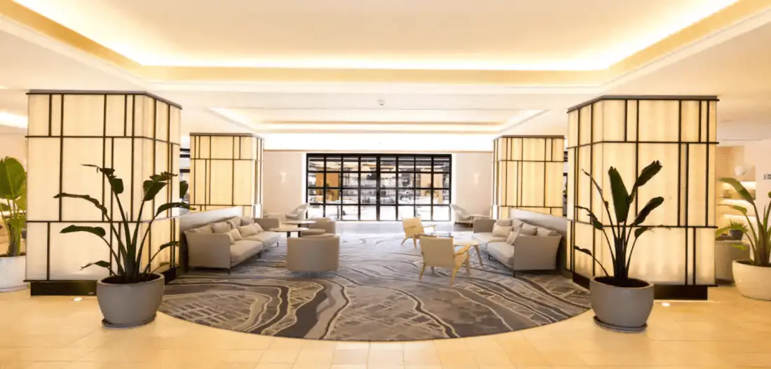 hilton islantilla foyer