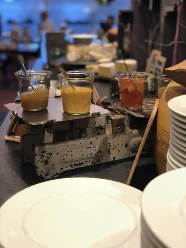 Hotel Palace Berlin Frühstück Marmelade