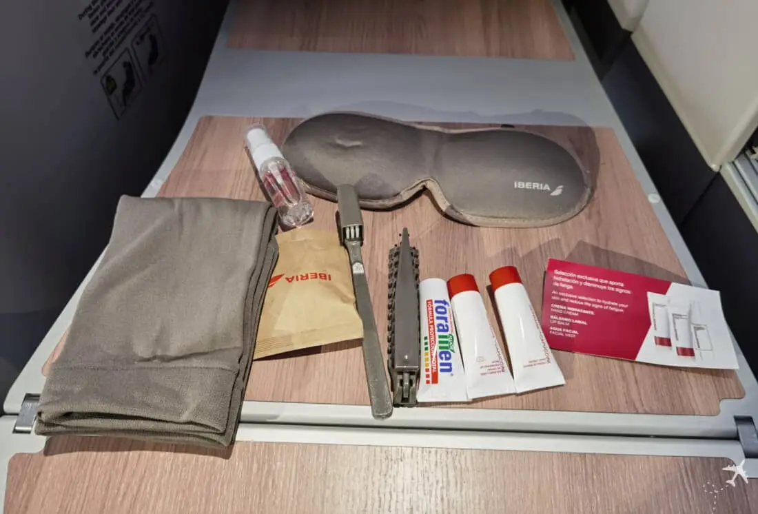 neue Iberia Business Class A350 Amenity Kit