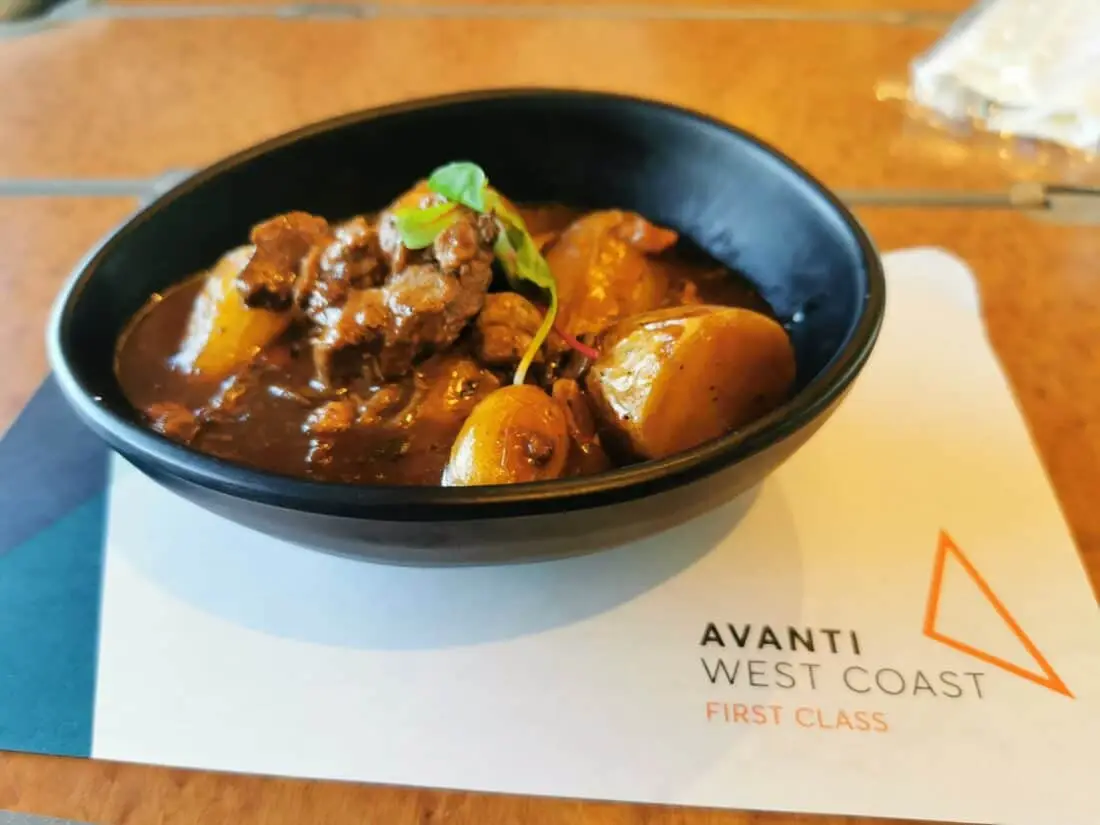 Avanti West Coast Gulasch
