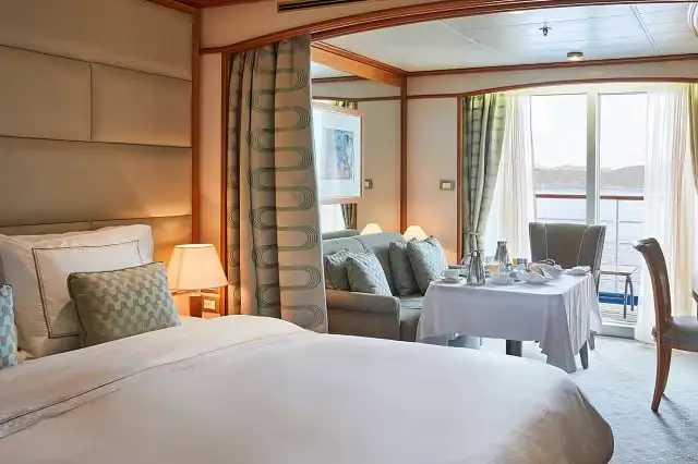 Silver Whisper - Deluxe Veranda Suite