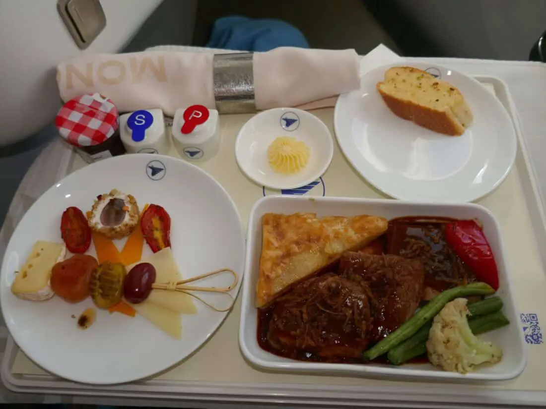 MIAT Business Class 22 Essen