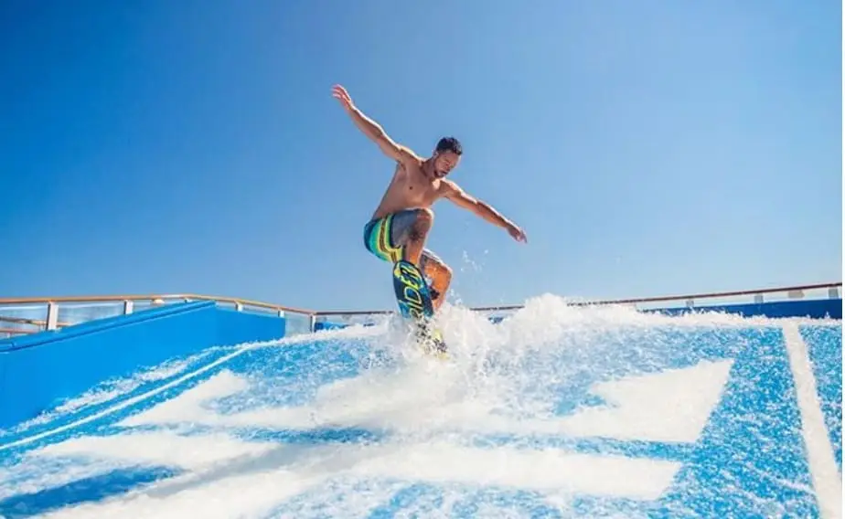 Adventure of the Seas -  Surfsimulator Flowrider®