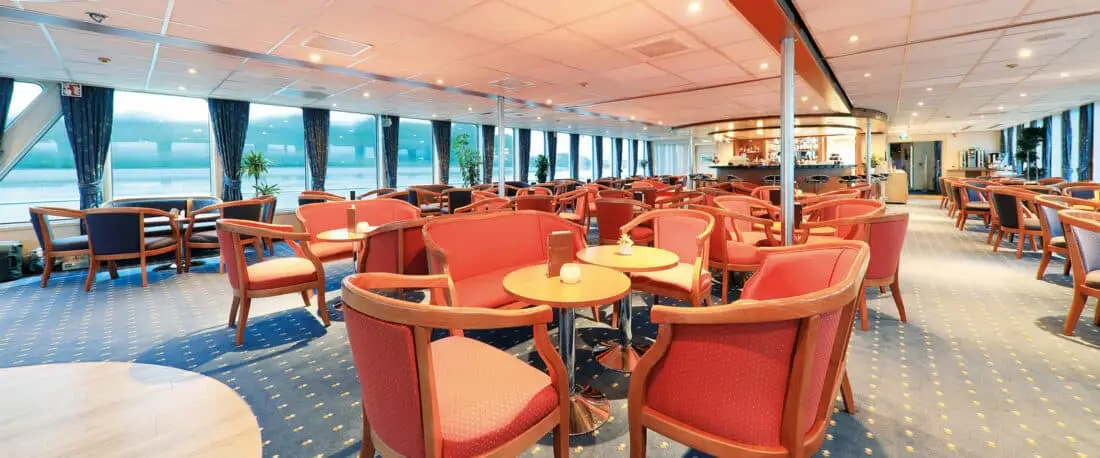 MS Rousse Prestige Lobby