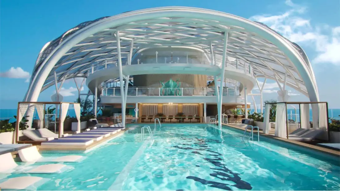 Mein Schiff Flow - Außenpool