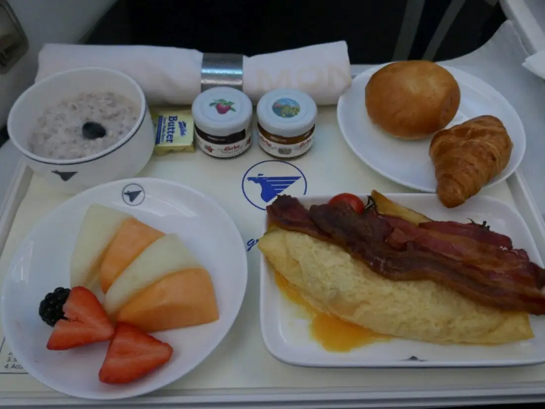 MIAT Business Class 26 Essen