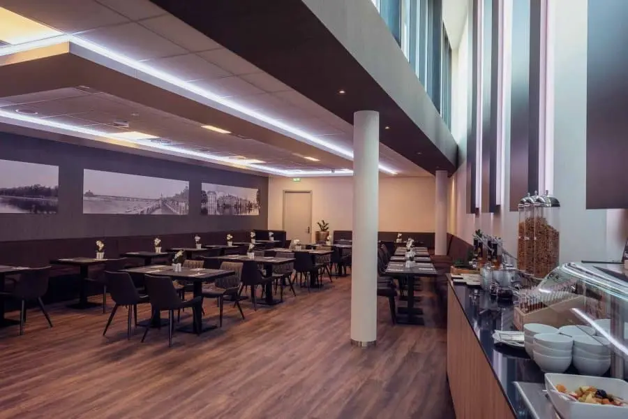 Best Western Plaza Plus Den Haag City Center Fruehstuecksraum