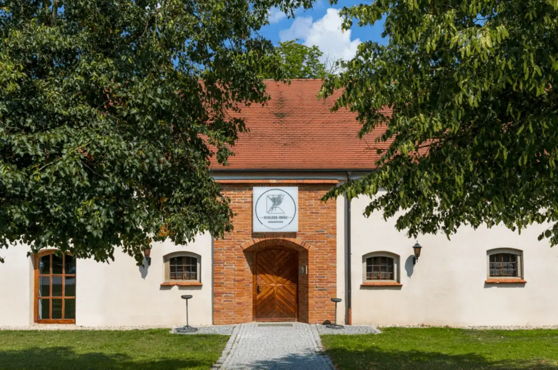 schloss brau mariakirchen