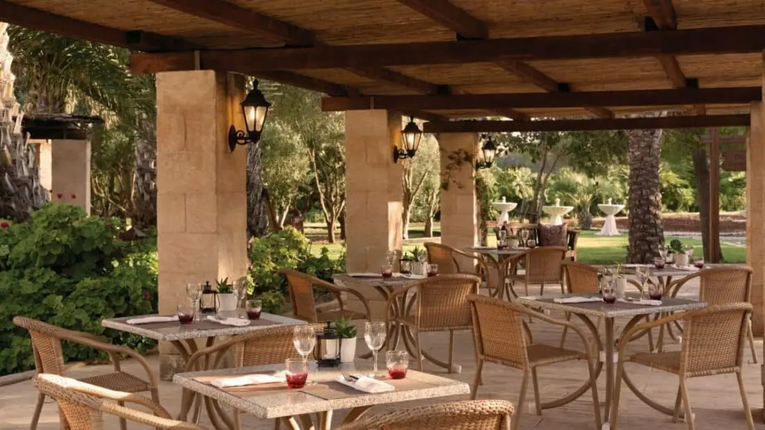 slider gazebo kempinski hotel san lawrenz