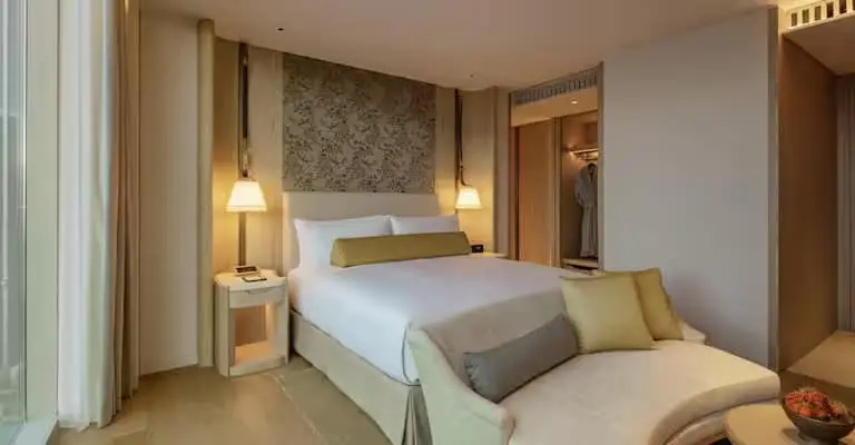 Waldorf Astoria Bangkok - Deluxe King Room