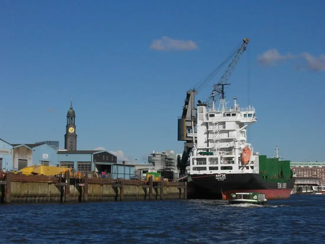 Hamburger Hafen Linie 73 7
