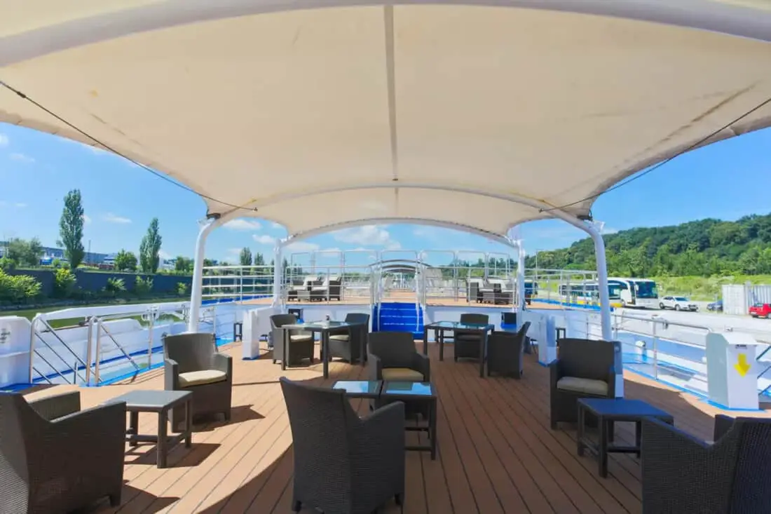 SE-Manon - Sonnendeck
