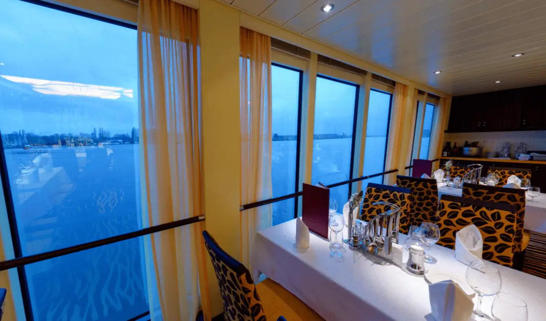 a rosa aqua restaurant