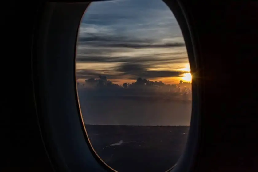 Inflight Sonnenaufgang Fenster